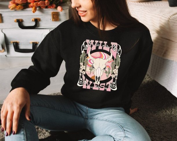 Country Concert Sweatshirt, Wild West, Cute Country Sweatshirt, Cowgirl Shirt, Western Vibes Tee