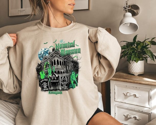 Haunted Mansion Sweatshirt, The Haunted Mansion Shirt, Retro Disney Halloween Shirt, Halloween Party Shirt, Halloween Gift, Disneyland Shirt