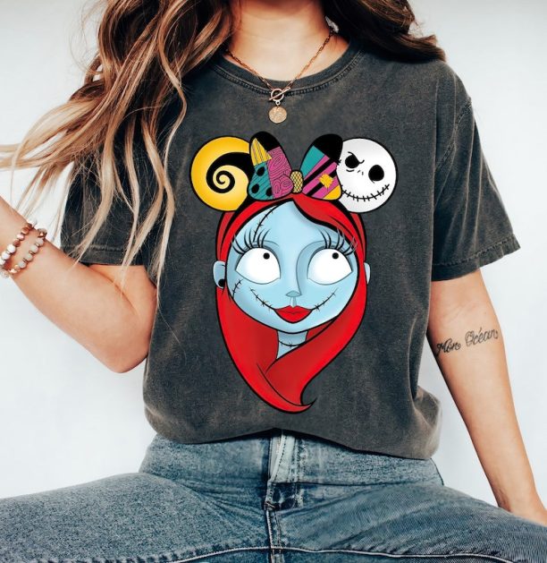 Disney The Nightmare Before Christmas Sally Portrait with Jack Hair Bow T-Shirt