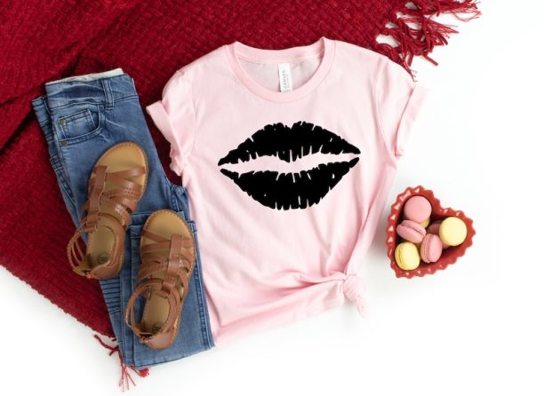 Valentines Day Shirt,Lips Shirt,Valentines Day Shirts For Women,Lips Kiss Tee, Cute Valentine Shirt, Cute valentine tee,Love Shirt