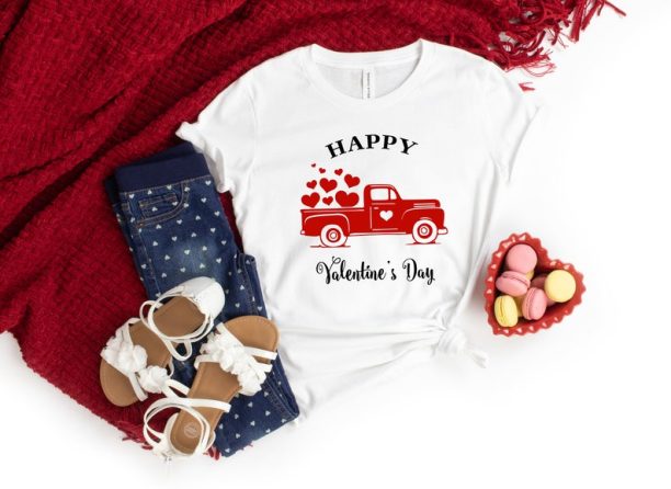 Happy Valentines Day Shirt,Love Shirt,Valentines Day Shirts For Mom,Heart Shirt,Cute Valentine Shirt,Cute Valentine Tee,Valentines Day Gift