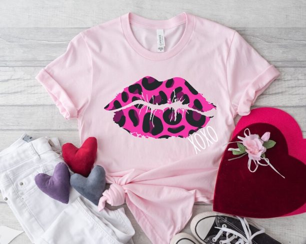 Leopard Lip Shirt, Valentines Day Shirt, Cheetah Lip,Valentines Day Gift fot her ,Lips Kiss Tee,Cute XOXO Valentine Shirt,Cute Valentine Tee