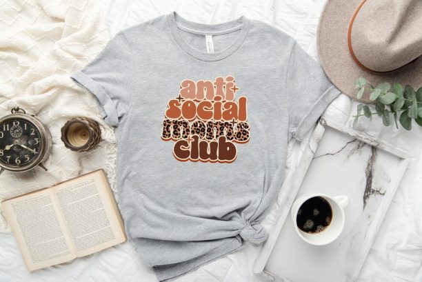 Anti Social Moms Club Shirt, Mama tshirt, Mama shirt, Mom Life Shirt, Mom T shirt, Mama T shirt, Gift for Mama, Leopard shirt