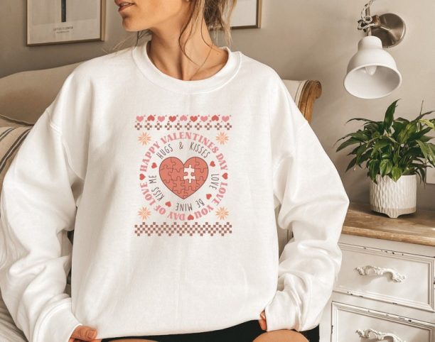 Happy Valentines Sweatshirt, Valentine Shirt, Retro Ugly Sweatshirt, Vintage Valentine, Family Sweatshirt, Couple Gift