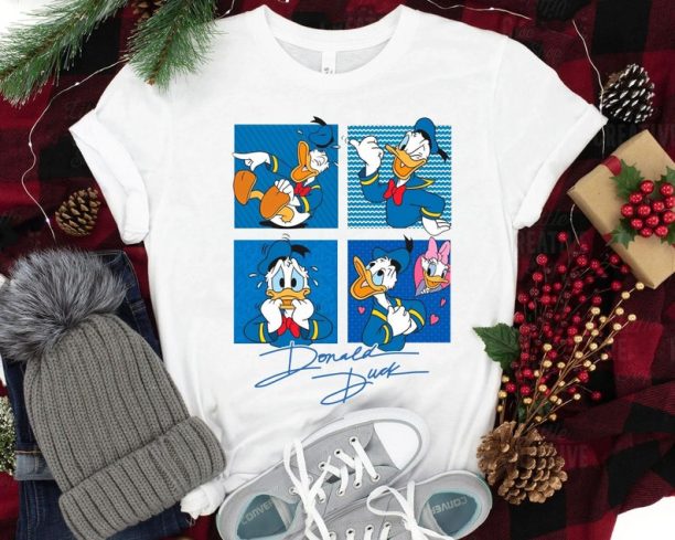 Donald Duck with Signature Shirt / Mickey and Friends T-shirt / Walt Disney World / Disneyland Family Vacation Trip