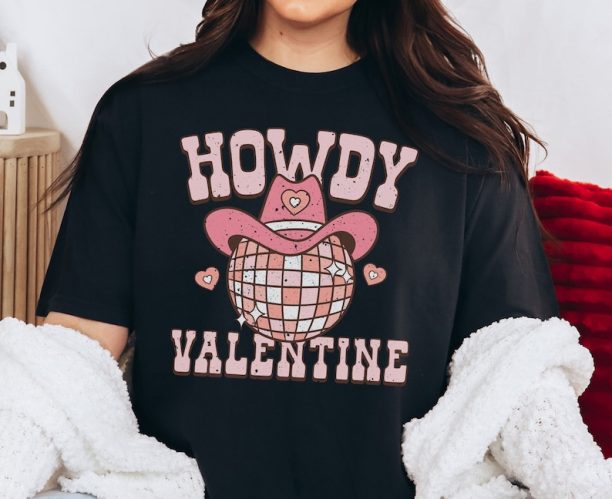 Howdy Valentine Comfort Colors Western Graphic Tee, Retro Valentines Day Shirt, Cowgirl Valentines Shirt, Western Valentines Shirt