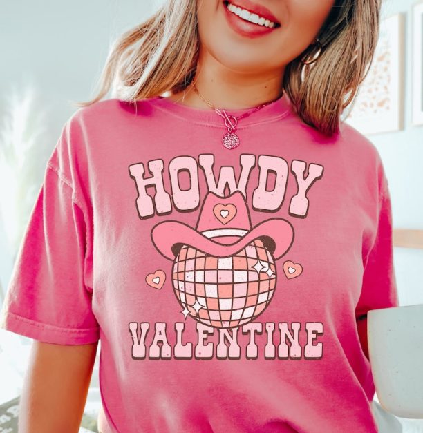 Howdy Valentine Comfort Colors Western Graphic Tee, Retro Valentines Day Shirt, Cowgirl Valentines Shirt, Western Valentines Shirt