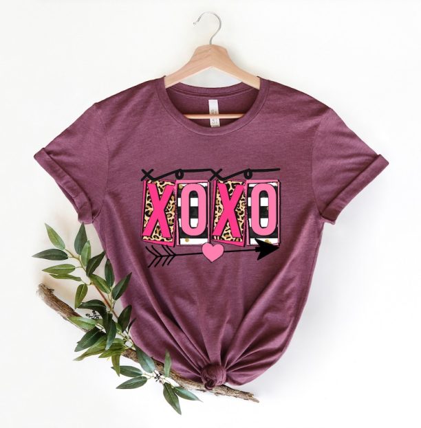 XOXO Shirt Womens Valentines Day shirt, Women valentines shirts, Valentines Day Gift for her, Love Wins Shirt, Couples Gift, Gift for Her