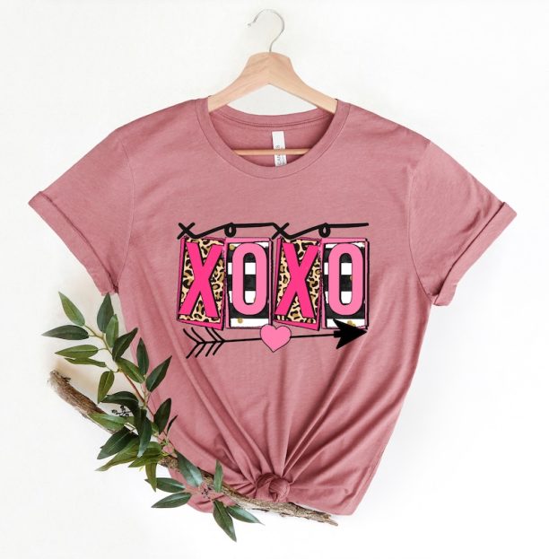 XOXO Shirt Womens Valentines Day shirt, Women valentines shirts, Valentines Day Gift for her, Love Wins Shirt, Couples Gift, Gift for Her