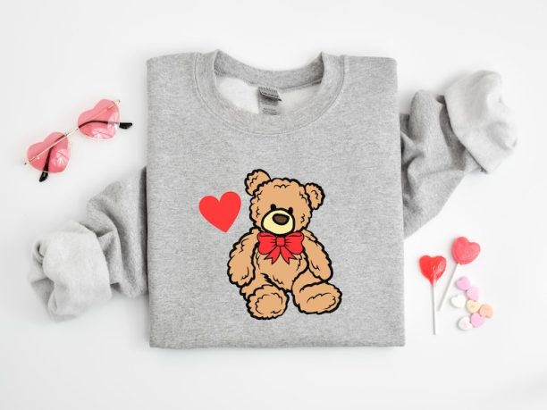 Bear Valentine Shirt, Cute Bear, Teddy Bear, Heart Valentine Shirt, Cute Valentines Day Shirt, Unisex Shirt, Valentines Shirt,Gift For Her