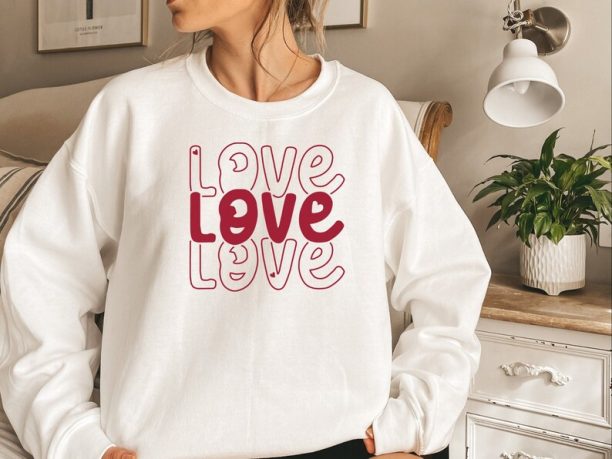 Love Sweatshirt, Valentines Sweatshirt, Love Shirt, Valentines Day Shirt, Be Mine, Heart Sweatshirt, Gift For Valentine