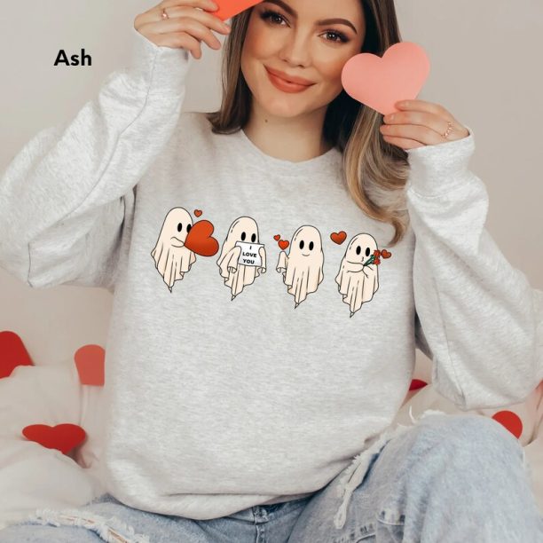 Cute Valentine Ghost Sweatshirt,Funny Valentine's Day Shirt,Cute Ghosts Shirt,Retro Valentines Day Shirt,Valentine gift,Valentines day Shirt