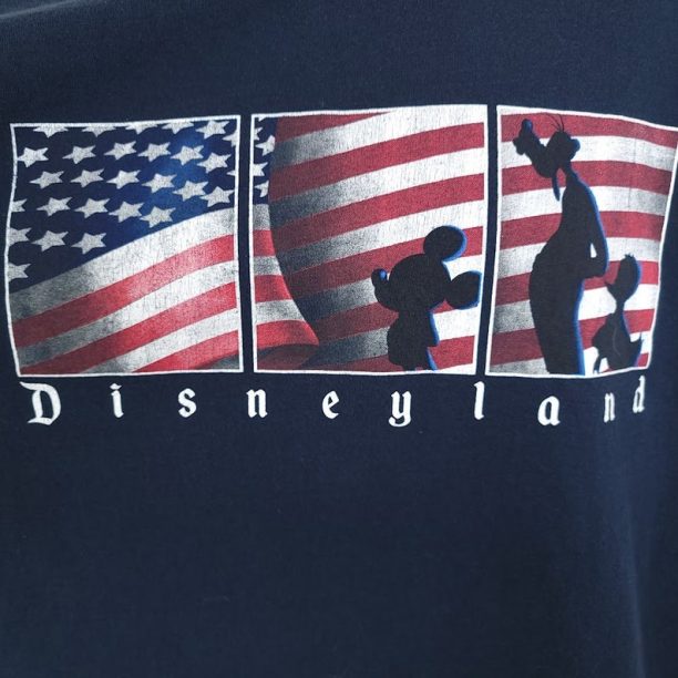 Disneyland American Flag T Shirt Vintage 2000s Y2K Mickey Mouse Goofy Donald Mens