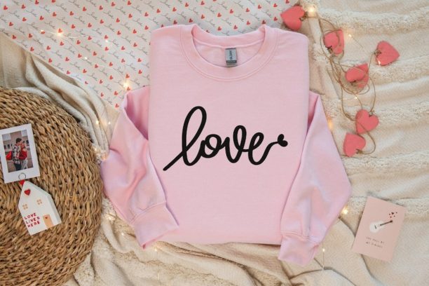 Love Sweatshirt, Valentines Day Sweatshirt, Couple Sweater, Retro Shirt, Cute Sweatshirt, Valentine Gift