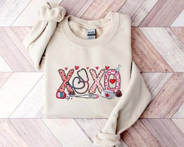 XOXO Nurse Sweatshirt, Valentines Day Shirt, Sweatshirt For Nurse, Valentines Day Gift for Nurse