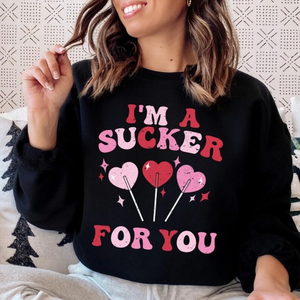 I'm a sucker for your Sweatshirt,Valentine Heart Sweatshirt,Retro Love Shirt,Love Shirt,Valentines Gift,Valentines day Sweatshirt