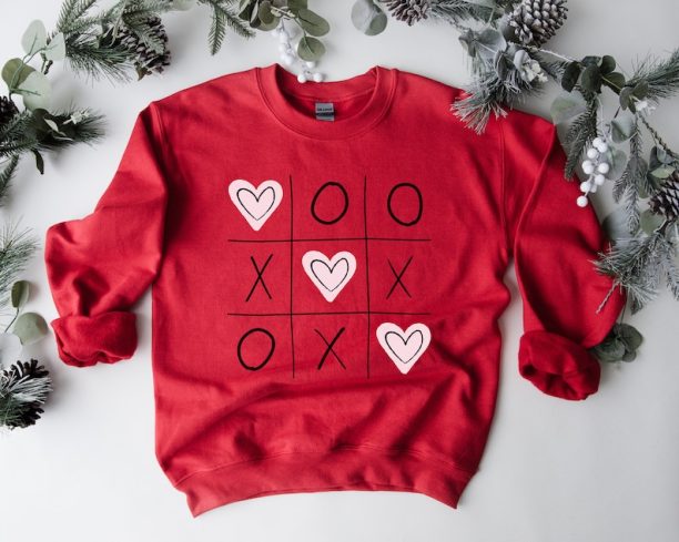 X'S And O'S Sweatshirt, Valentines Day, XOXO Sweatshirt, Funny XOXO Valentines Sweatshirt, Funny Couple Gift, Bff valentine gift