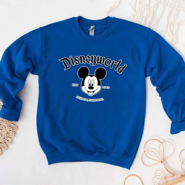 Disneyworld Mickey & Co Sweatshirt - Mickey and Friends - Disney Sweatshirt - Disney Shirts - Disney Sweatshirts