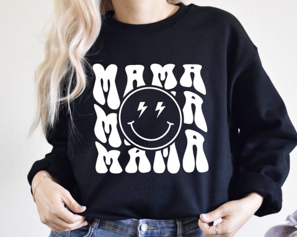 Retro Mama Sweatshirt, Aesthetic Mama Sweatshirt, Boho Smiley Face Mama Sweatshirt, Mother's Day Sweatshirt, Bohemian Clothing, Gift For Mom