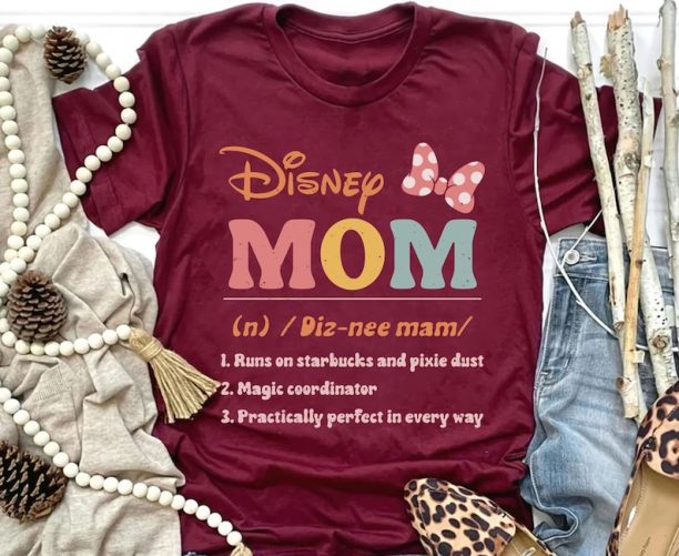 Funny Disney Mom Definition Shirt / Disney Mom T-shirt / Disneyland Mother's Day Gift / Mom Gift Ideas / Walt Disney World