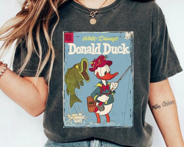 Funny Donald Duck Bass Fly Fishing Disney Shirt / Disney Fishing T-shirt / Disney Birthday Tee / Walt Disney World