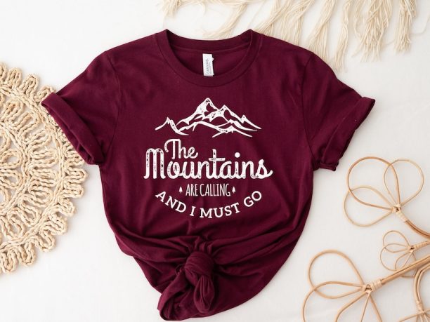 The mountains are calling and I must go shirt, Hiking Shirt, Mountain, Adventurous tshirt, Mountain t-Shirt mens tee