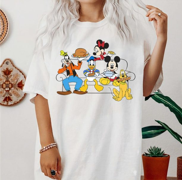 Disney Mickey & Friends Thanksgiving Friendsgiving Couch T-Shirt, Vintage Spooky Season Shirt