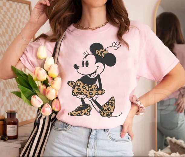 Disney Mickey And Friends Minnie Mouse Cheetah Print Outfit Traditional Portrait T-Shirt, Disneyland Family Matching Family Shirt