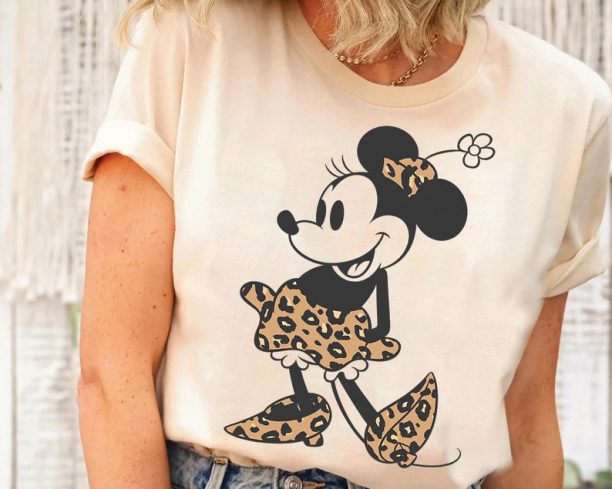 Disney Mickey And Friends Minnie Mouse Cheetah Print Outfit Traditional Portrait T-Shirt, Disneyland Family Matching Family Shirt