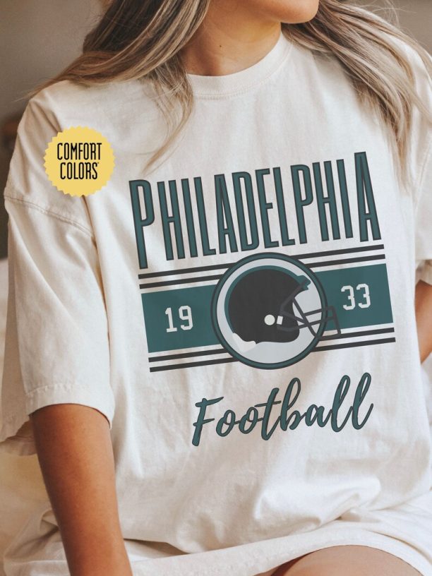 Philadelphia Comfort Colors Retro T-Shirt, Vintage Phill Unisex T-Shirt, Cute Philadelphia Gift, Women Tailgate Shirt