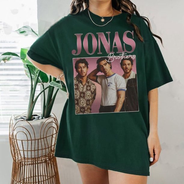 Jonas Brothers Vintage Tee, Jonas Brothers Tour Shirt, Concert 2023 Retro Unisex Gift, Jonas Brothers Graphic Tee