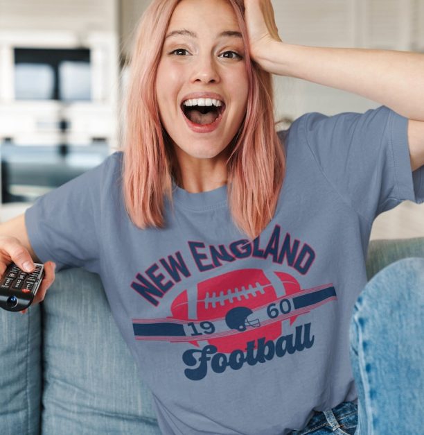 New England Football Retro T-Shirt, Vintage NE Football Crewneck Tee, Men's & Women's Boston Throwback Shirt