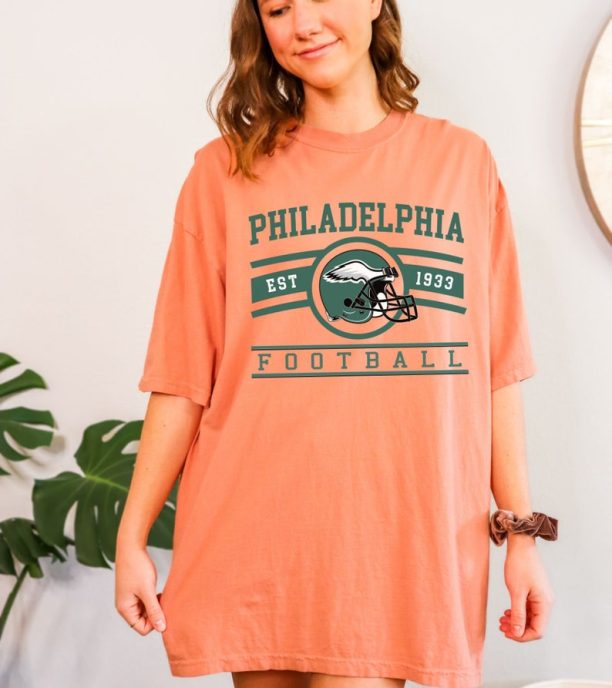 Philadelphia Football T-Shirt, Vintage Style Philadelphia Football Tshirts, Football Tshirt, Philadelphia T Shirt