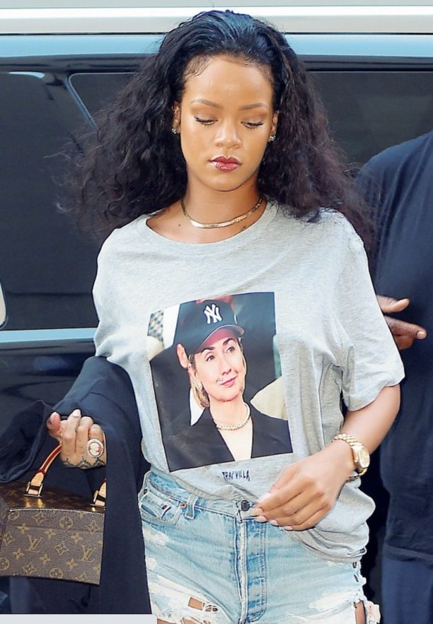 HILLARY VINTAGE TEE , Hillary Clinton t-shirt worn by Rihanna , Great Bday Gift