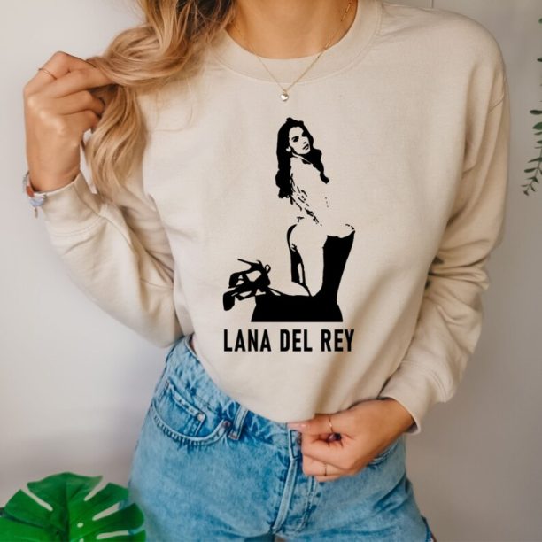 Retro Lana del Rey sweatshirt vintage music lover concert shirt ultraviolence album cover concert tour clothing