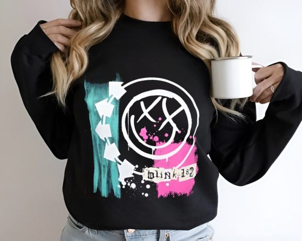 Blink 182 Vintage T-Shirt, Blink-182 World Tour 2024, Retro Blink 182 Shirt, Blink 182 Sweatshirt