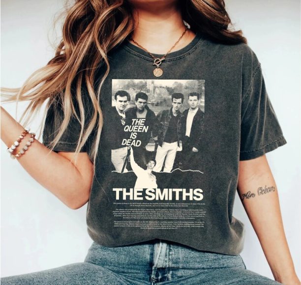 The Queen is dead The Smiths shirt, Music The Smiths shirt, The Smiths band Gift Tee for Men Women Comfort Color