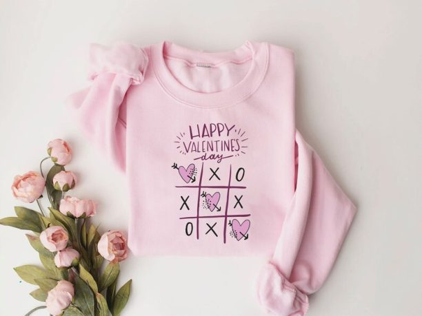 Happy Valentines Day Shirt, Cute Heart Valentines Sweatshirt, XOX Game Valentines T-Shirt, Cute Gift For Girlfriend, Boyfriend Gift Shirt