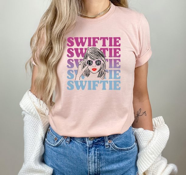 Swiftie Shirt, Swiftian T-Shirt, Retro Swiftie Outfits, Eras Concert T Shirt, Swiftie Merch Shirt, Eras Tour Movie Shirt