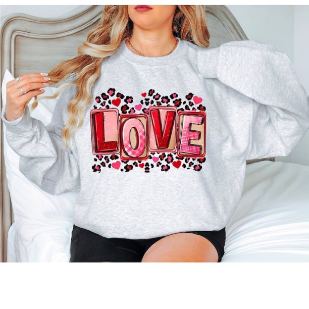 Lover Sweatshirt, Valentines Day Sweater, Heart Shirt, Sweatshirt, Womens Valentines Day Sweater, Valentines Day Shirt