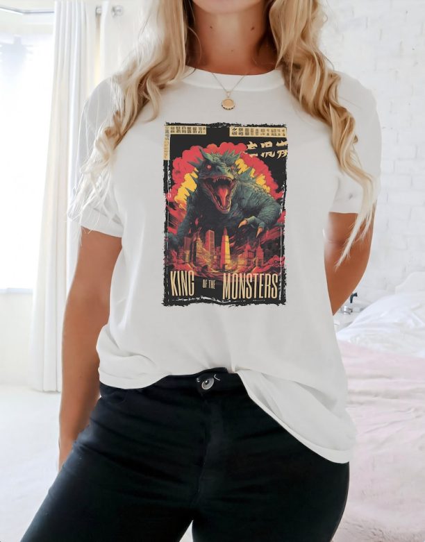 King of the Monsters Shirt Gift For Manga Lovers. Japanese Monster Movie Poster Unisex T-shirt. Vintage Japanese Movie