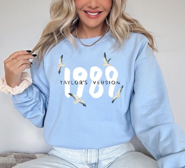 1989 Taylor's Version Sweatshirt, Taylor Swift Sweatshirt, Swiftie Fan Gift, The Eras Tour Sweatshirt, New Recorded 1989 Sweatshirt