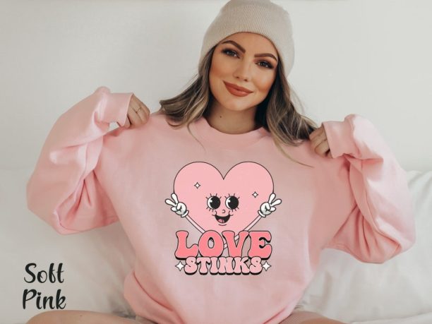 Retro Valentine Sweatshirt Single Valentine Shirt Funny Valentine Shirt Anti Valentine Shirt Single Sweatshirt Single Shirt Galentines Day