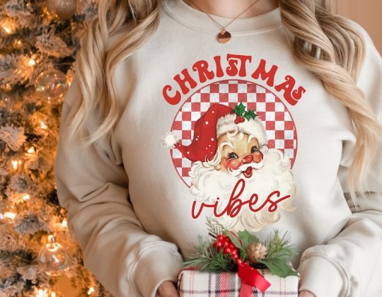 Christmas Vibes Sweatshirt, Retro Santa Sweatshirt