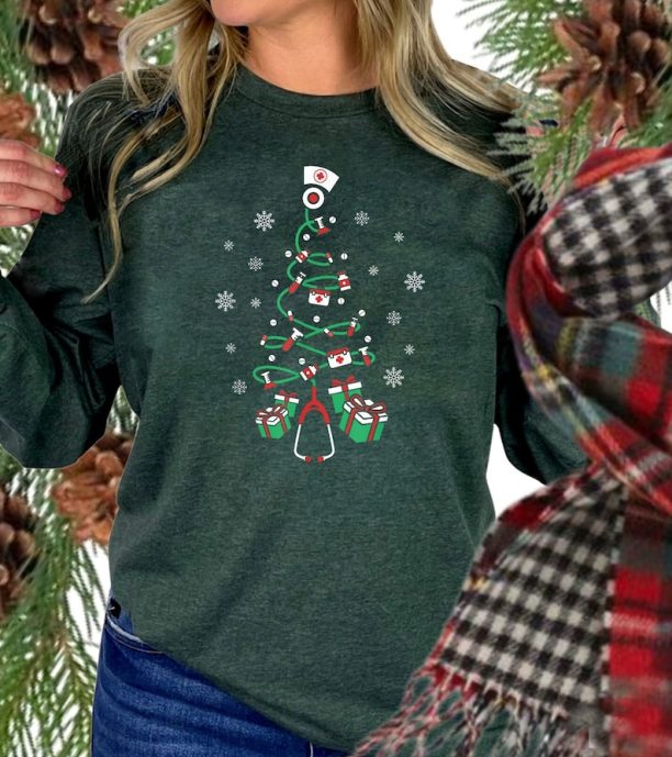 RN Nursing Christmas Tree Nurse Sweatshirt, Xmas LPN Stethoscope Sweatshirt