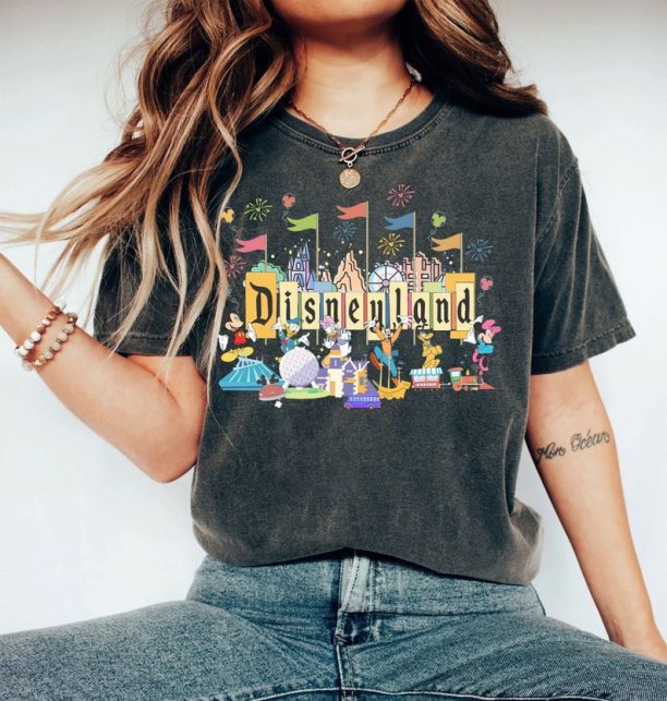 Disneyland Resort Happiest Place on Earth Vintage Shirt, Magic Kingdom Holiday WDW Unisex T-shirt Family Birthday Gift Adult Kid Toddler Tee