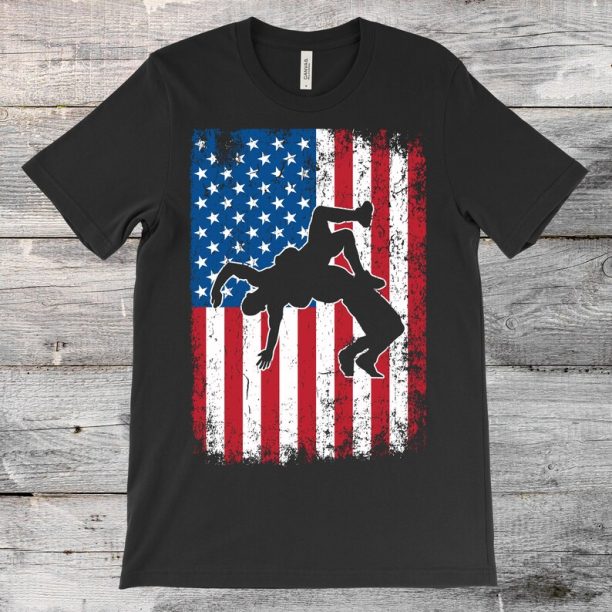 Wrestling Wrestlers American Flag Sport Vintage Wrestler Gift T-Shirt, High School, College Professional Tee