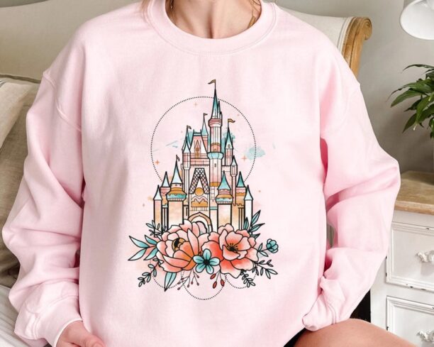 Disney Cinderella Castle Floral Watercolor Shirt / Disney Castle T-shirt / Walt Disney World Tee / Magic Kingdom /