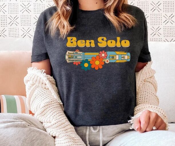 Retro 70s Star Wars Ben Solo Jedi Shirt / Kylo Ren Lightsaber T-shirt / Disney's Hollywood Studio Shirt / Disneyland