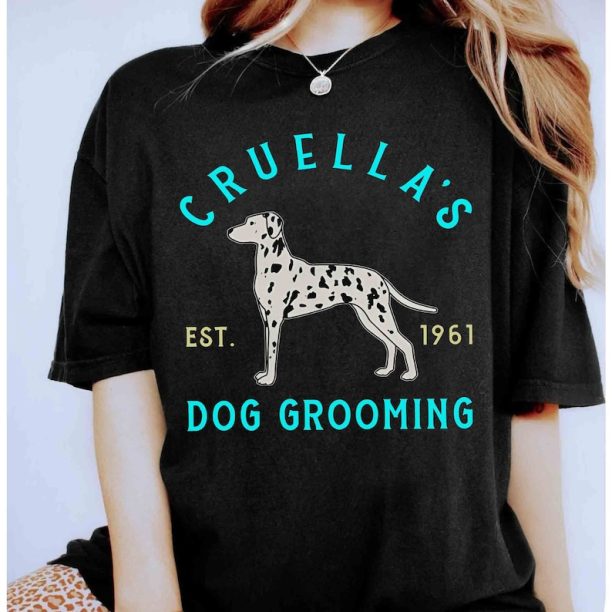 Disney 101 Dalmatians Cruella's Dog Grooming 1961 Retro Shirt